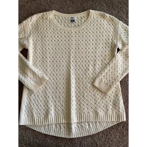 Old Navy women’s medium long sleeve sweater - Picture 2 of 5